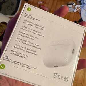 Apple AirPods Pro with MagSafe Case - White